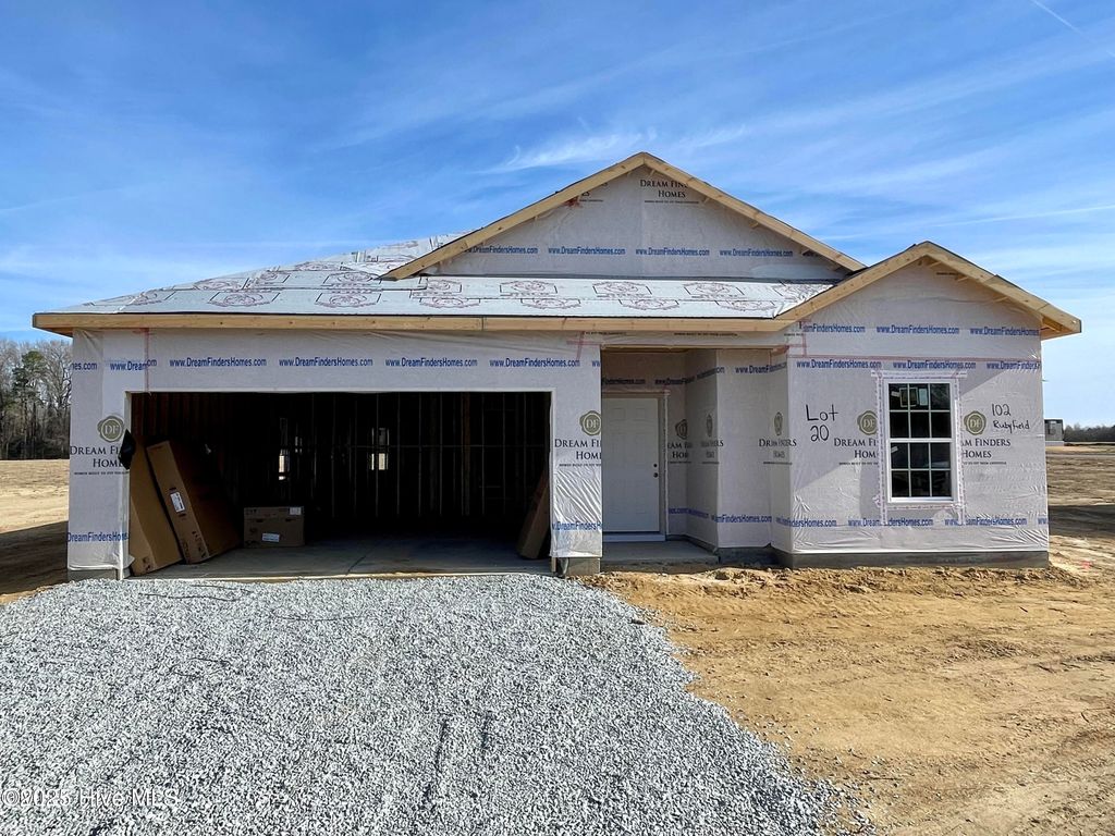 102 Rubyfield Court, Fremont, NC 27830