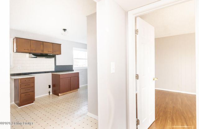 715 Drummond Way, Fairdale, KY 40118