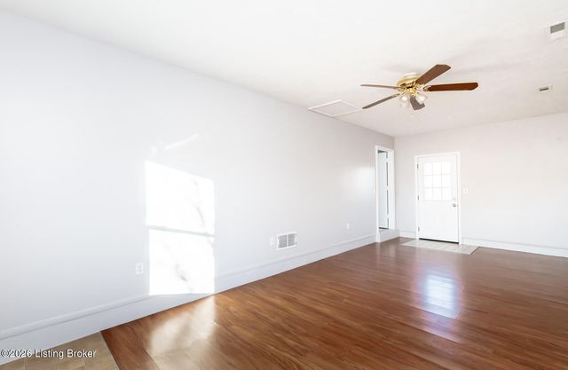 715 Drummond Way, Fairdale, KY 40118