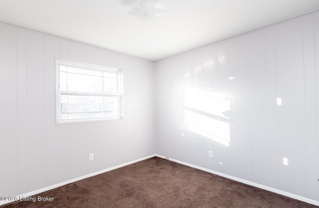 715 Drummond Way, Fairdale, KY 40118