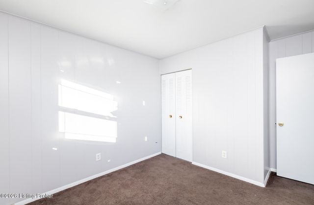 715 Drummond Way, Fairdale, KY 40118