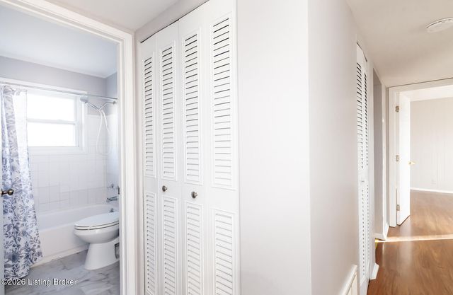 715 Drummond Way, Fairdale, KY 40118