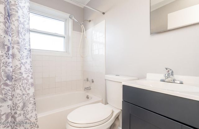 715 Drummond Way, Fairdale, KY 40118