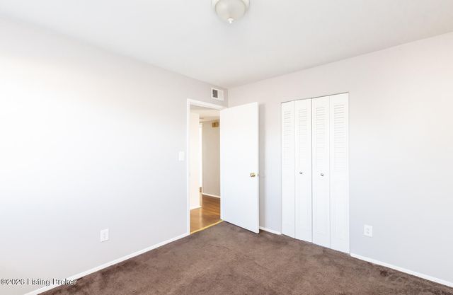 715 Drummond Way, Fairdale, KY 40118