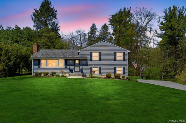 17 Cottage Place, Katonah, NY 10536