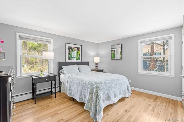 17 Cottage Place, Katonah, NY 10536