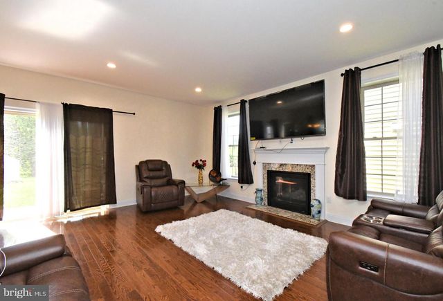 13113 WORTHINGTON RD, Philadelphia, PA 19116