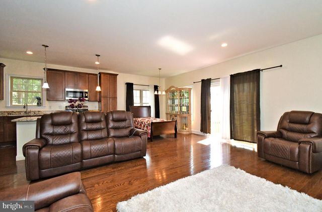 13113 WORTHINGTON RD, Philadelphia, PA 19116