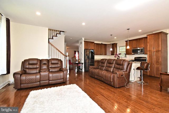 13113 WORTHINGTON RD, Philadelphia, PA 19116