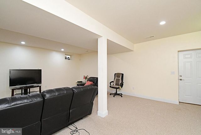 13113 WORTHINGTON RD, Philadelphia, PA 19116