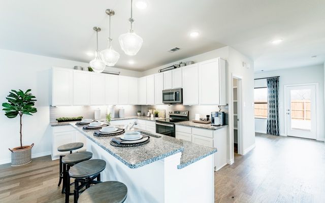 28 Fairlawn Dr, Fairview, TN 37062