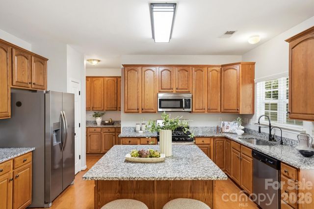 5116 Balsam Bark Lane, Fort Mill, SC 29708