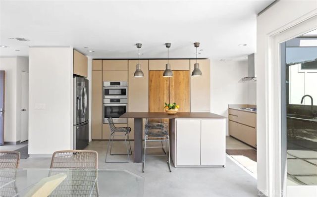 30872 Marilyn Drive, Laguna Beach, CA 92651