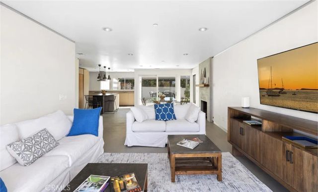 30872 Marilyn Drive, Laguna Beach, CA 92651