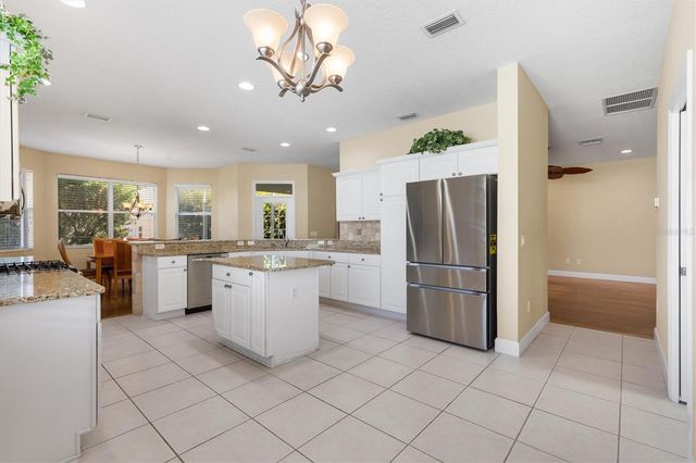 1025 WINNSBORO DRIVE, The Villages, FL 32162