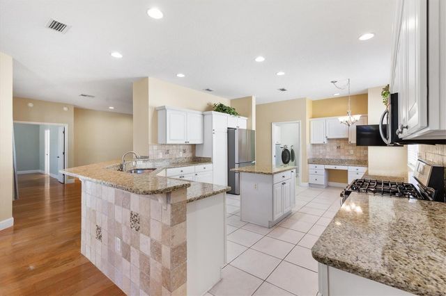 1025 WINNSBORO DRIVE, The Villages, FL 32162