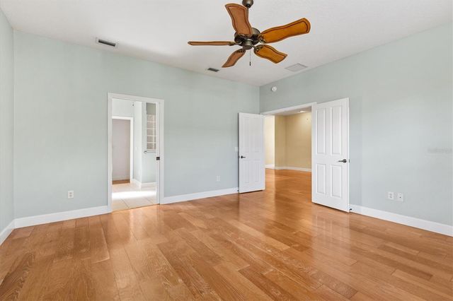 1025 WINNSBORO DRIVE, The Villages, FL 32162