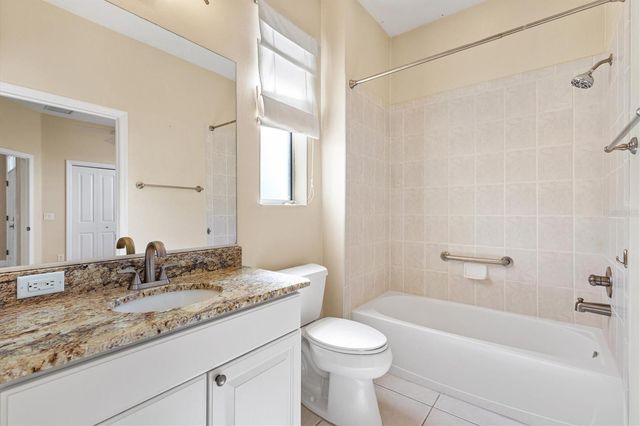 1025 WINNSBORO DRIVE, The Villages, FL 32162