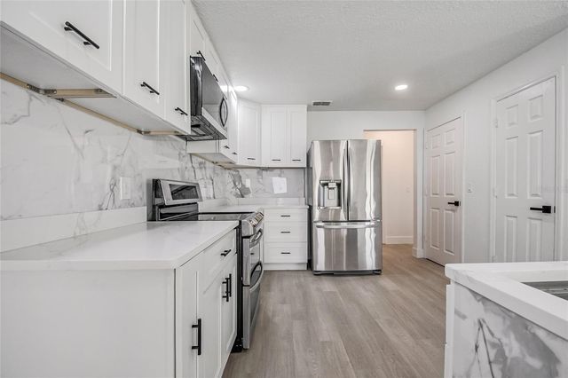 2570 COACHMAN DRIVE, Deltona, FL 32738