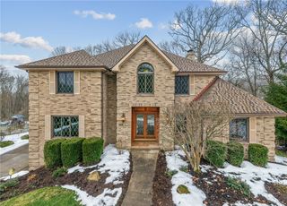 10484 Olde Villa Dr, Mccandless, PA 15044