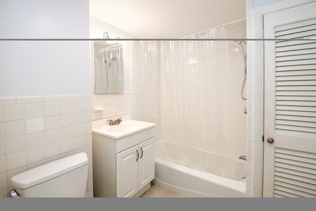 32 Almont St 32-1, Medford, MA 02155