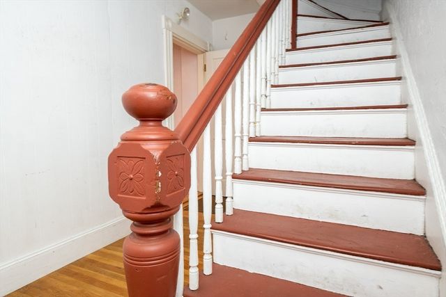 32 Almont St 32-1, Medford, MA 02155