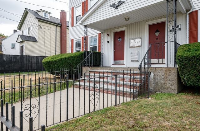 32 Almont St 32-1, Medford, MA 02155