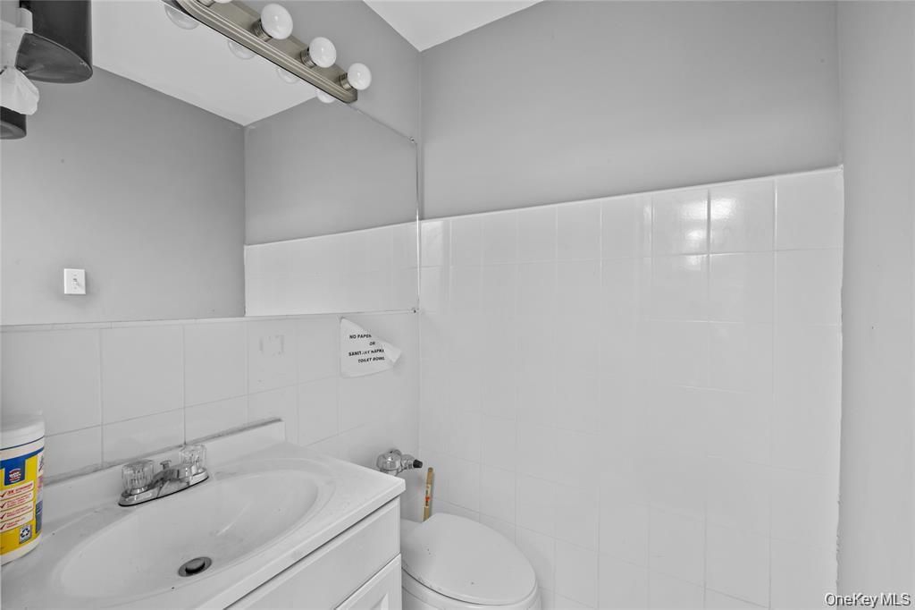 7150 Parsons Boulevard 1002, Flushing, NY 11365 — photo 3