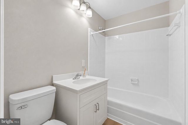 1403 DEERFIELD LN, Woodbridge, VA 22191