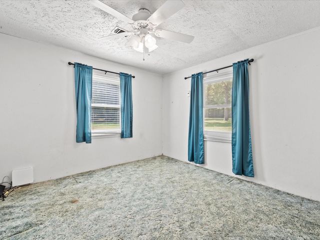 295 Lazy Hollow Lane, Livingston, TX 77351