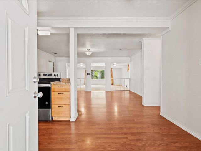 295 Lazy Hollow Lane, Livingston, TX 77351