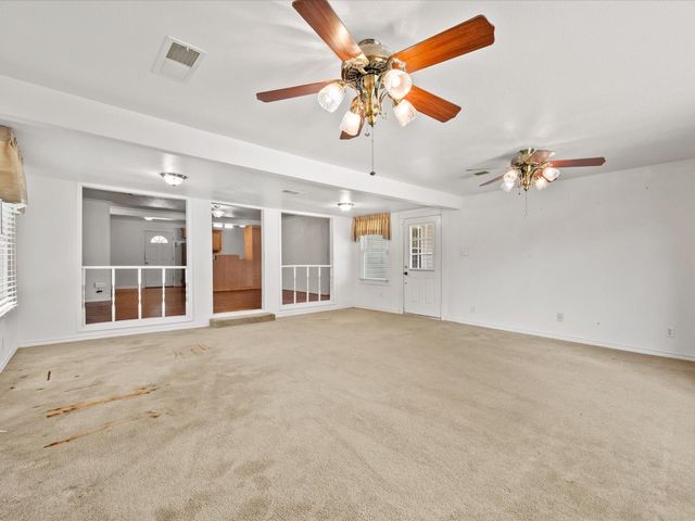 295 Lazy Hollow Lane, Livingston, TX 77351