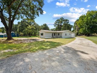 295 Lazy Hollow Lane, Livingston, TX 77351