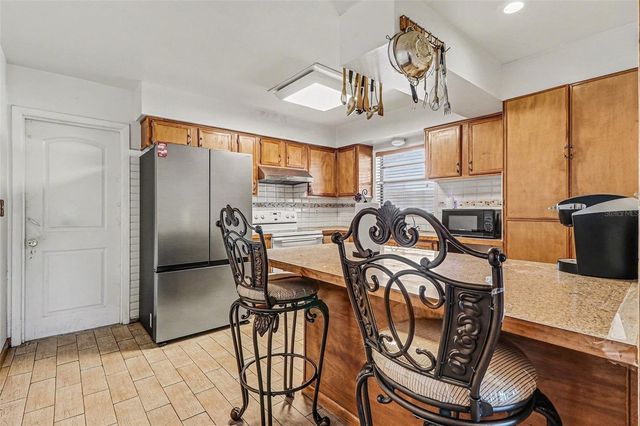 10214 BROWNWOOD AVENUE, Orlando, FL 32825