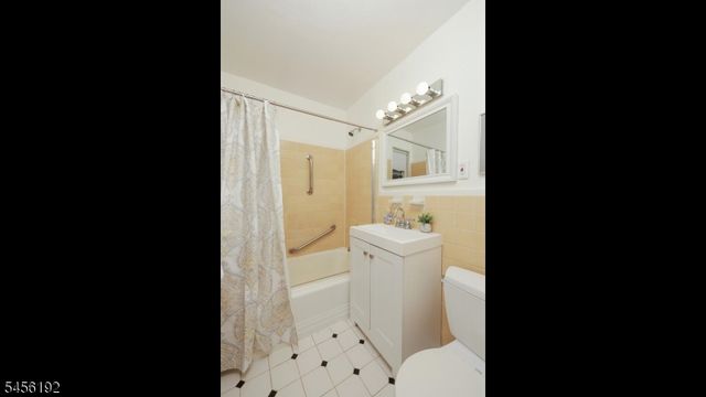 32 W Roselle Ave 32A, Roselle Park Boro, NJ 07204