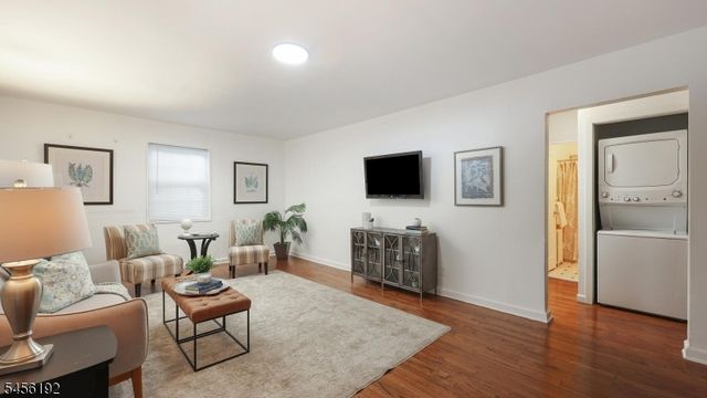 32 W Roselle Ave 32A, Roselle Park Boro, NJ 07204