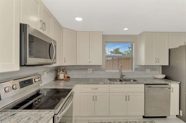 205 AVENIDA DE BAHIA, Nokomis, FL 34275