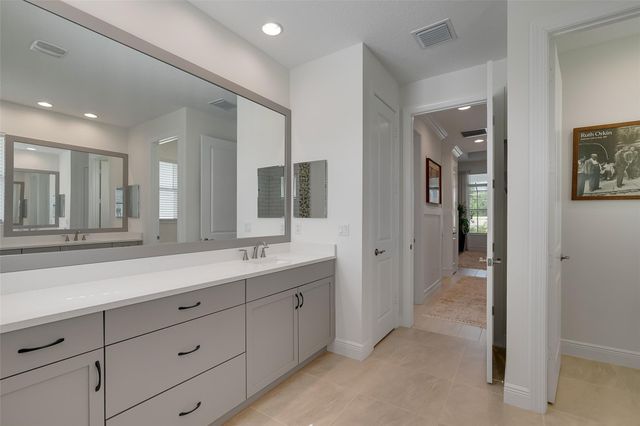 5691 Bent Pine Square, Vero Beach, FL 32967