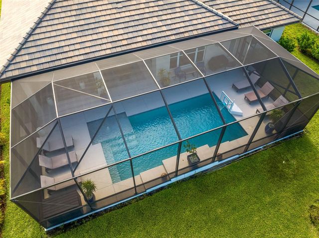 5691 Bent Pine Square, Vero Beach, FL 32967