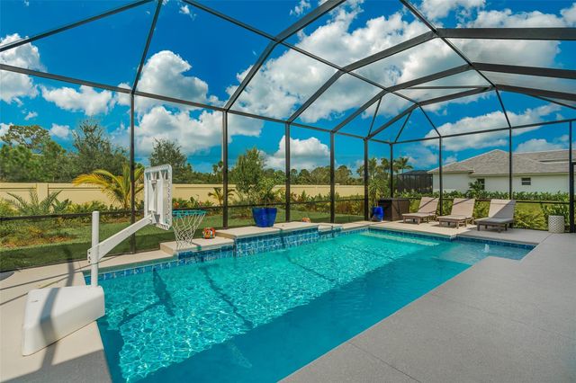 5691 Bent Pine Square, Vero Beach, FL 32967