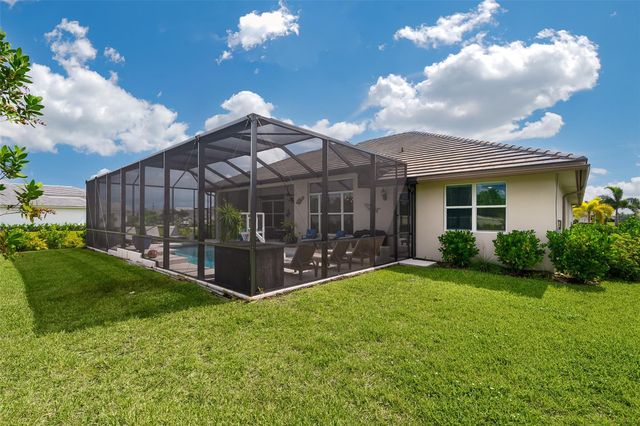 5691 Bent Pine Square, Vero Beach, FL 32967
