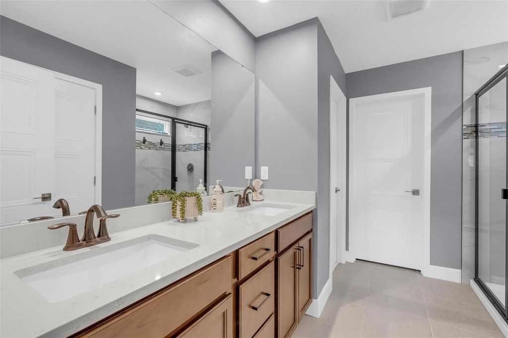 Image 34 of property listing at 13058 PERGOLA AVENUE, Orlando, FL 32832