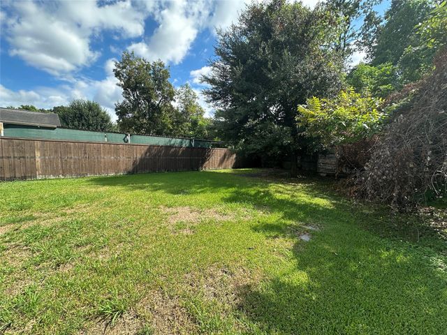 3818 Colley Street, Houston, TX 77093