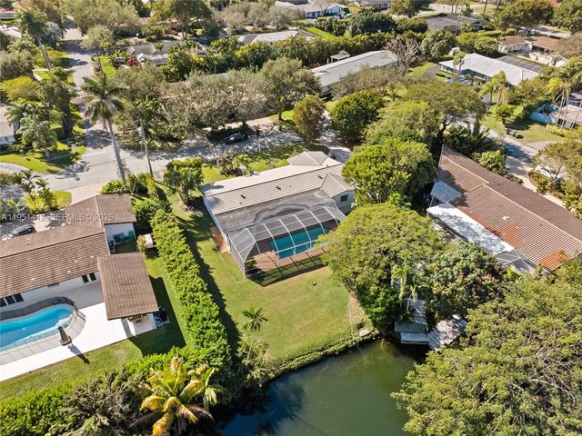 7021 SW 107 St, Pinecrest, FL 33156