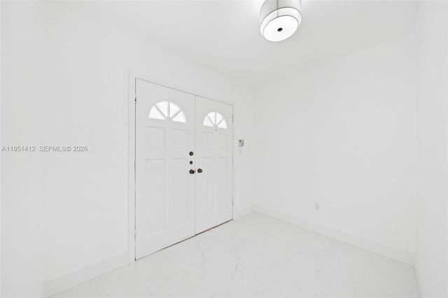 7021 SW 107 St, Pinecrest, FL 33156