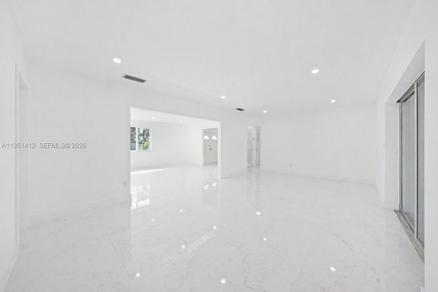 7021 SW 107 St, Pinecrest, FL 33156