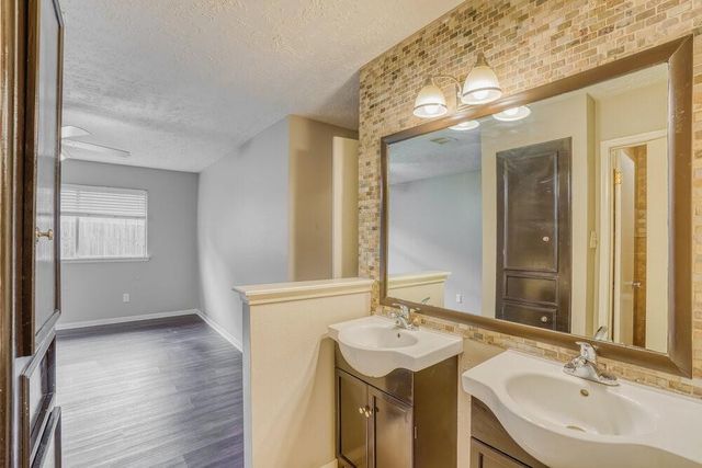 20070 N Navaho Trail, Katy, TX 77449