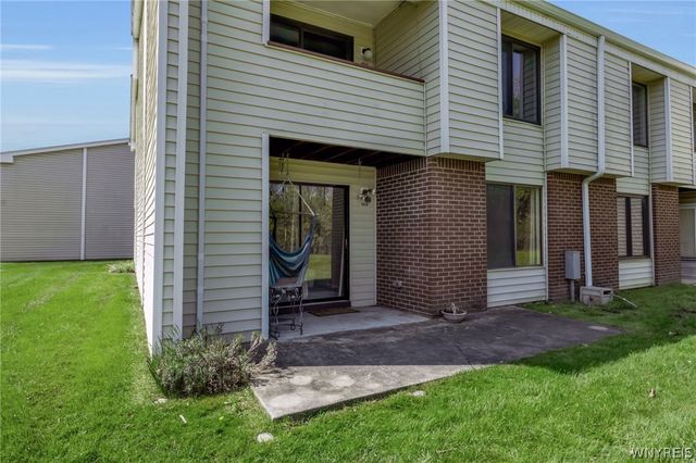 43 Bee Hunter Court A, Amherst, NY 14051