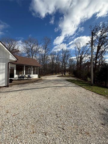 155 Stepanek Road, Troy, MO 63379