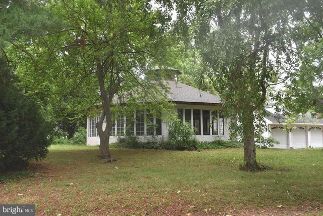 2 BELLEVUE AVE, Cambridge, MD 21613